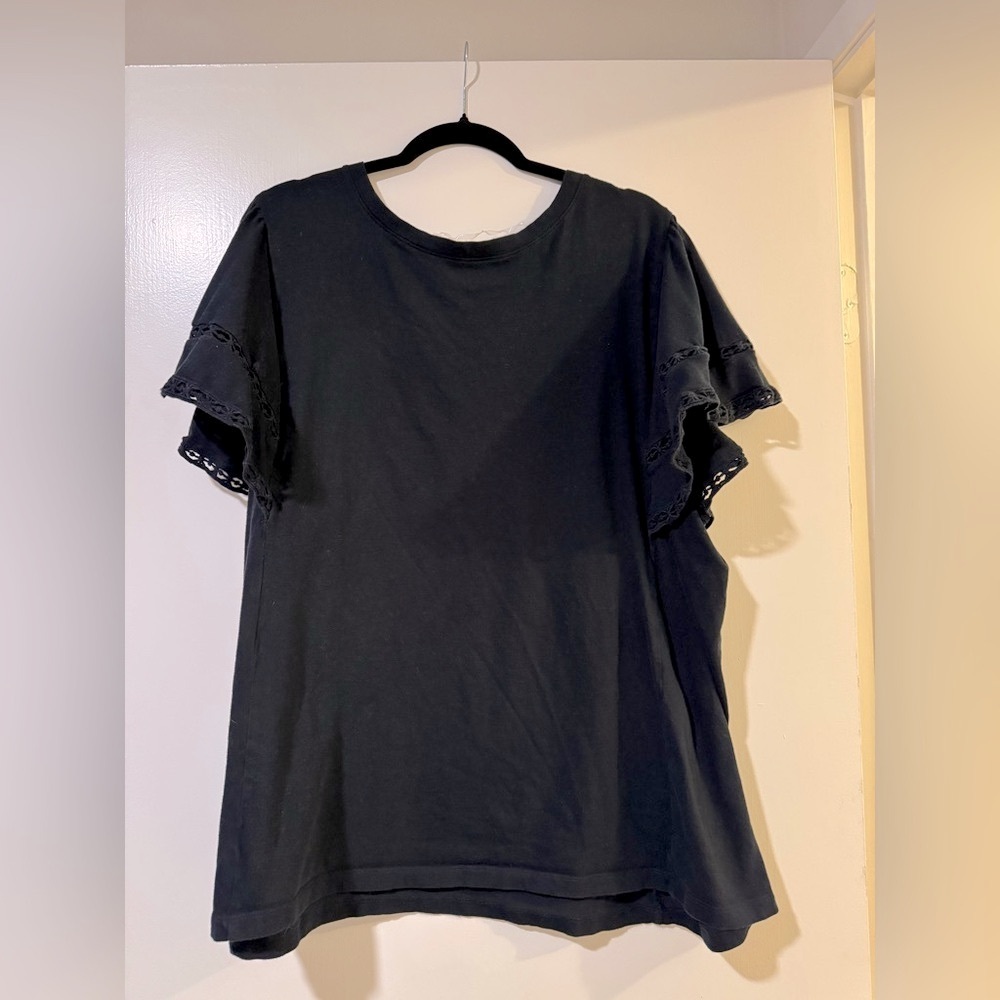 Ava & Viv 4x flutter sleeve t shirt with ruffle sleeve detail in back - Picture 2 of 5